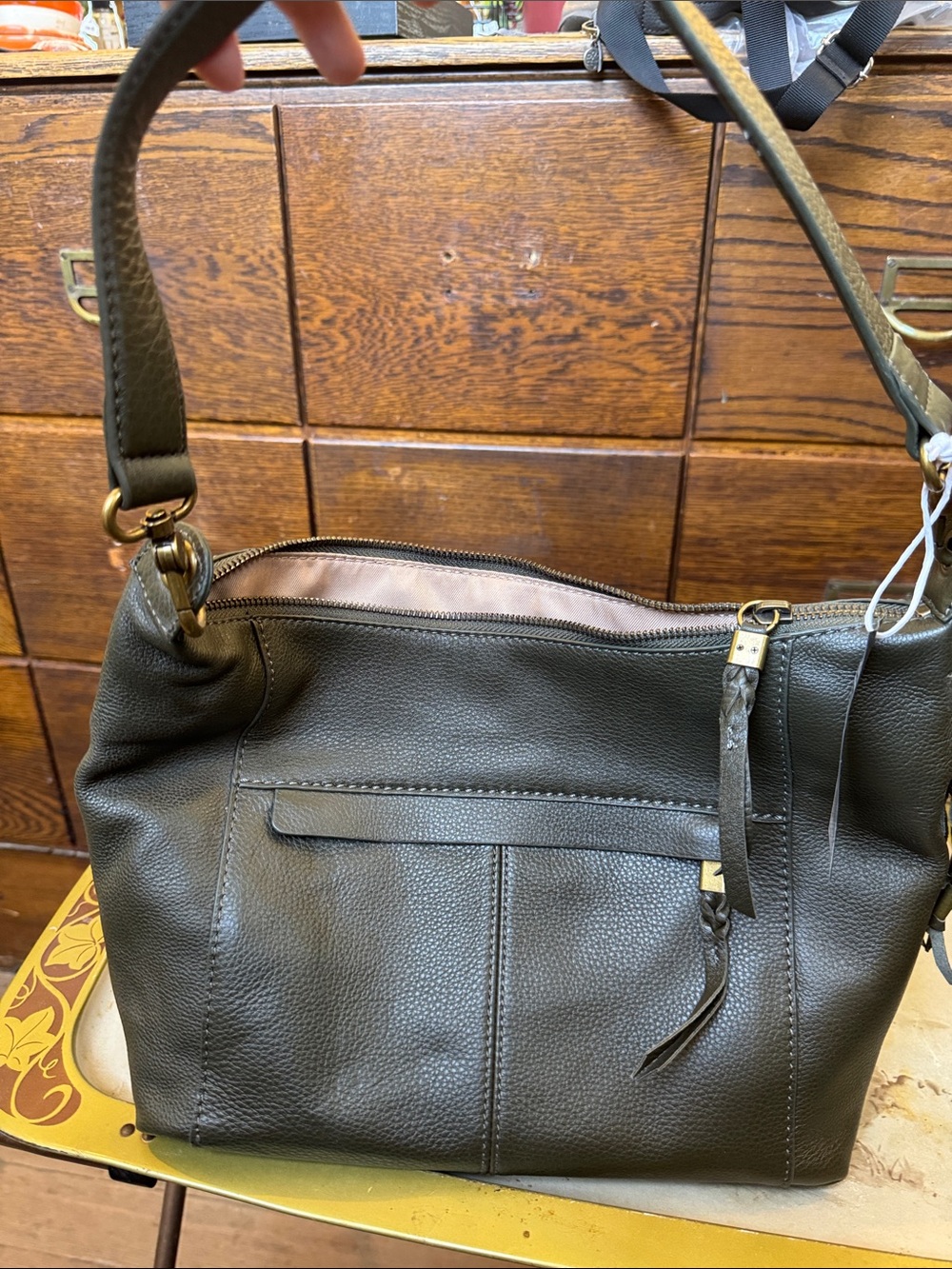 The Sak Alameda Leather Shoulder Bag in Moss